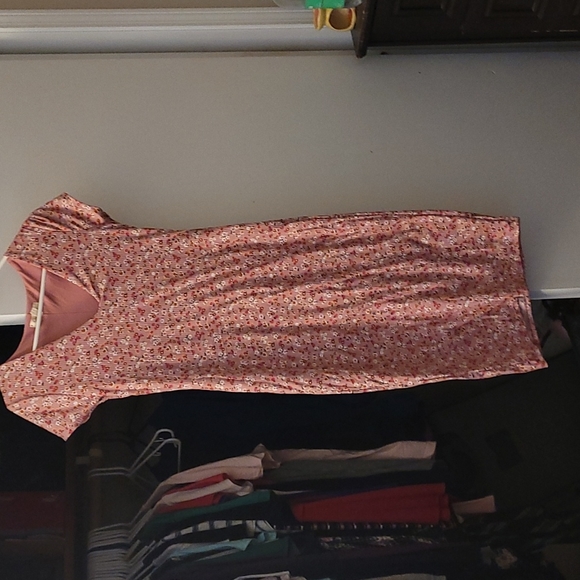 Dress - Picture 2 of 2